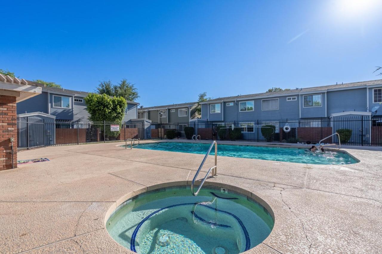 Fun2B1.5Ba-Central Mesa-Community Pool/Spa Apartment Exterior photo